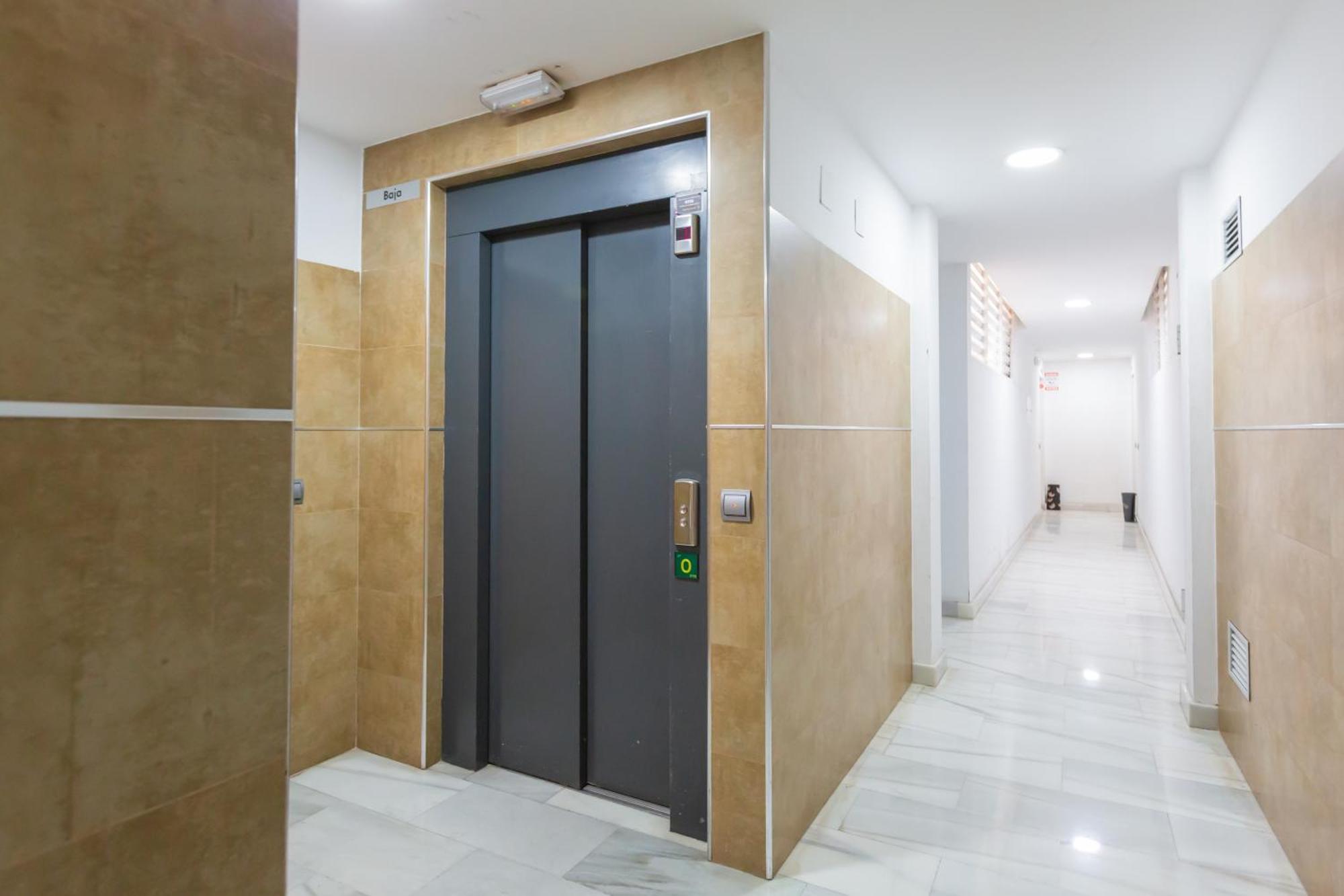 Apartamento Hi Urban Malaga Centro Exterior foto